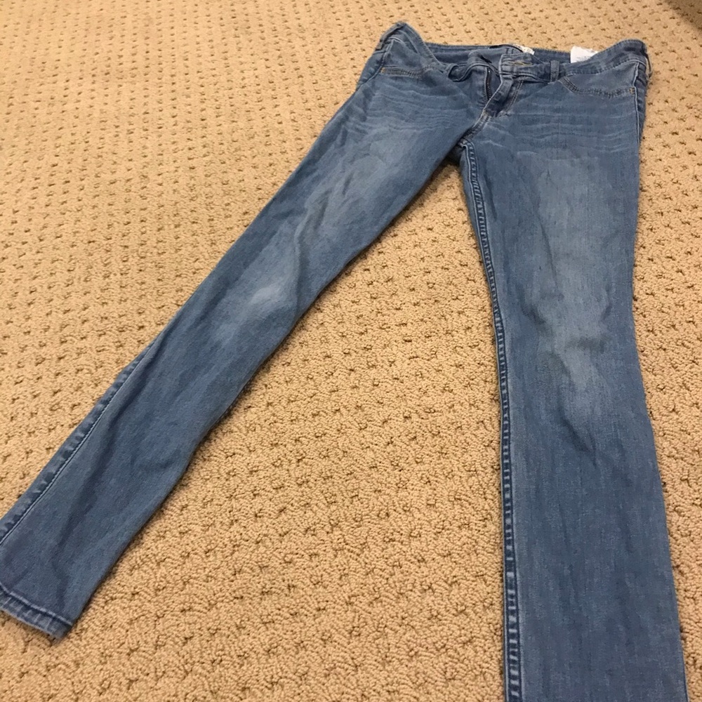 Hollister jeans